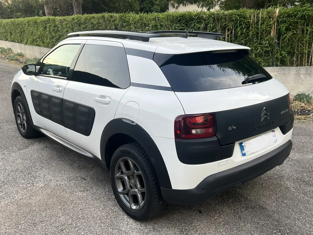 uploads/3289a377-3fb2-4718-91bf-ecae61389745.webp